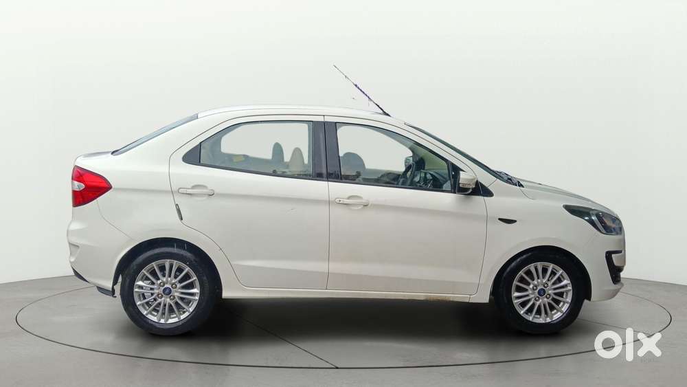 Ford Figo Aspire Titanium, 2021, Petrol