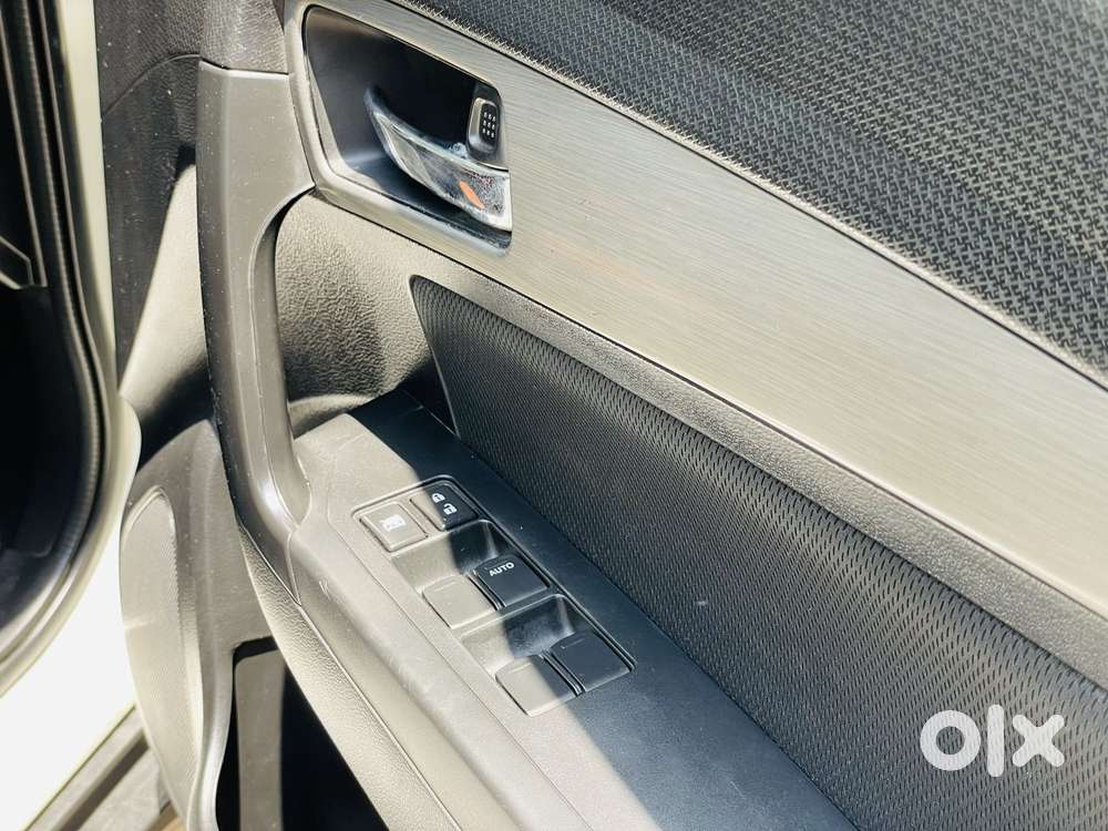 Maruti Suzuki Vitara Brezza Zdi Amt, 2019, Diesel