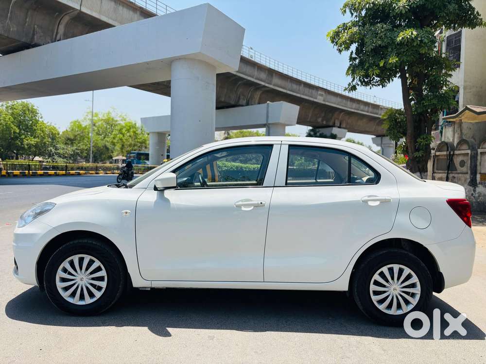 Maruti Suzuki Swift Dzire Lxi Option, 2023, Petrol