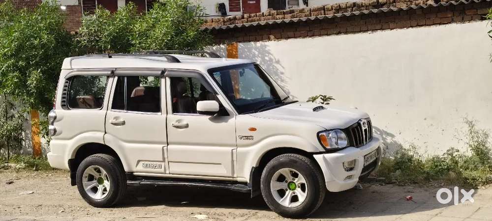 Mahindra Scorpio Classic 2014 Diesel 150000 Km Driven