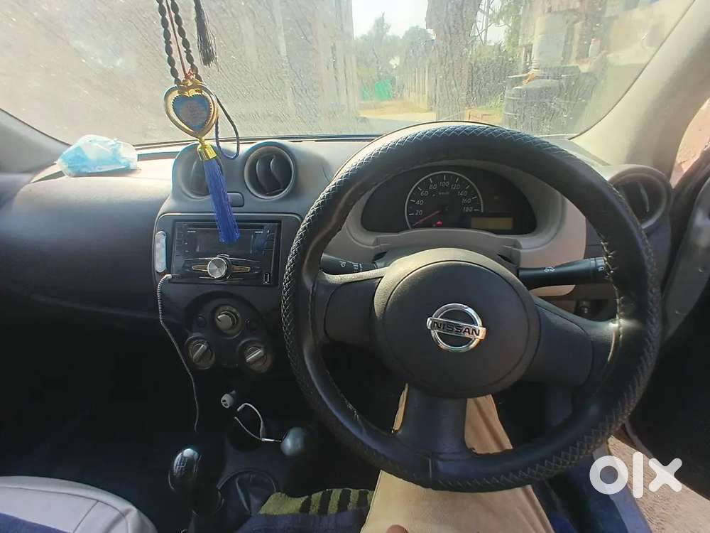 Nissan Micra Active 2015 Variant