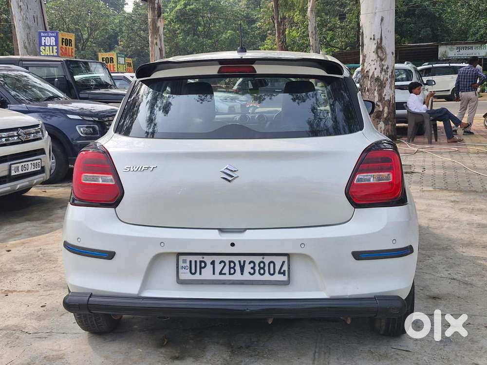Maruti Suzuki Swift Vxi + Manual, 2024, Petrol