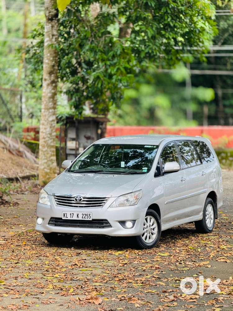 Toyota Innova 2013
