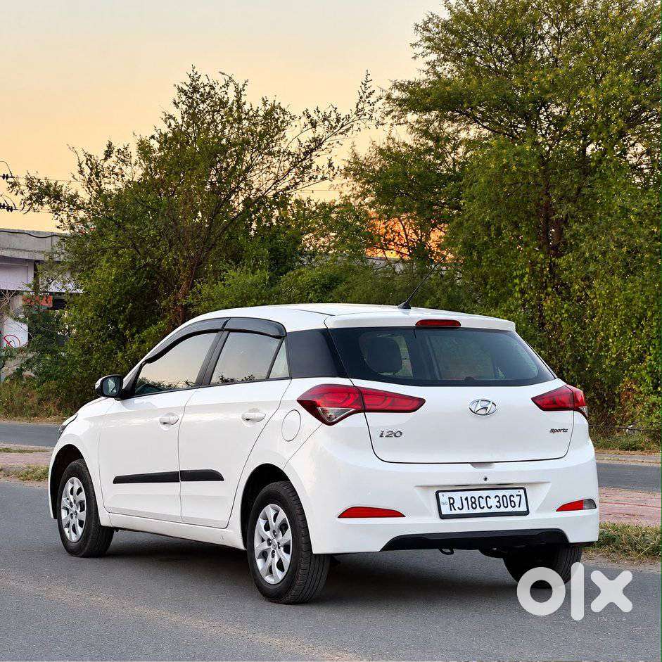 Hyundai I20 1.4 Sportz, 2018, Cng & Hybrids