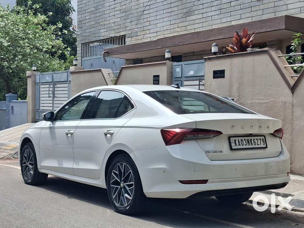 Skoda Octavia 2.0 L K Tsi At, 2021, Petrol