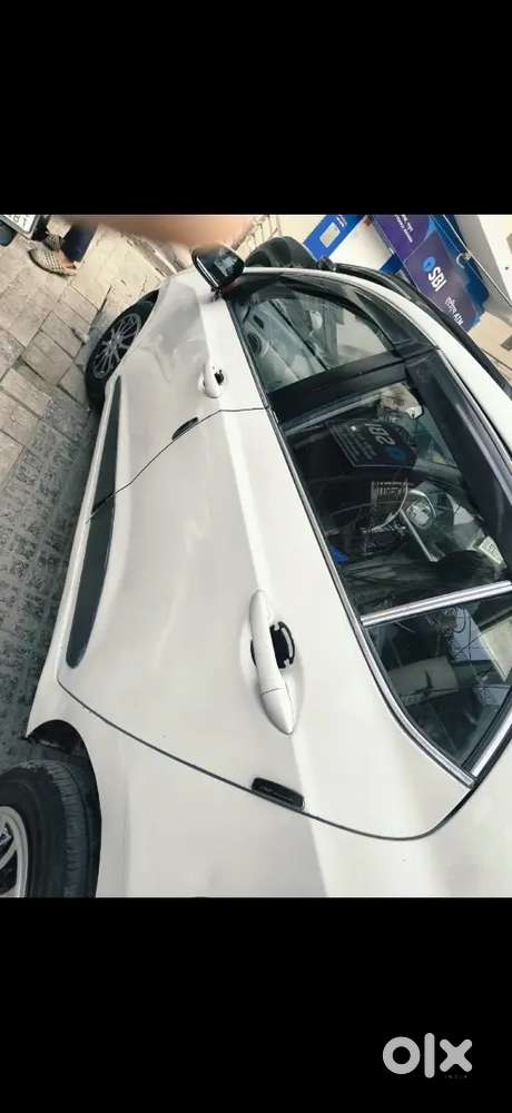 Hyundai Xcent Base 2016