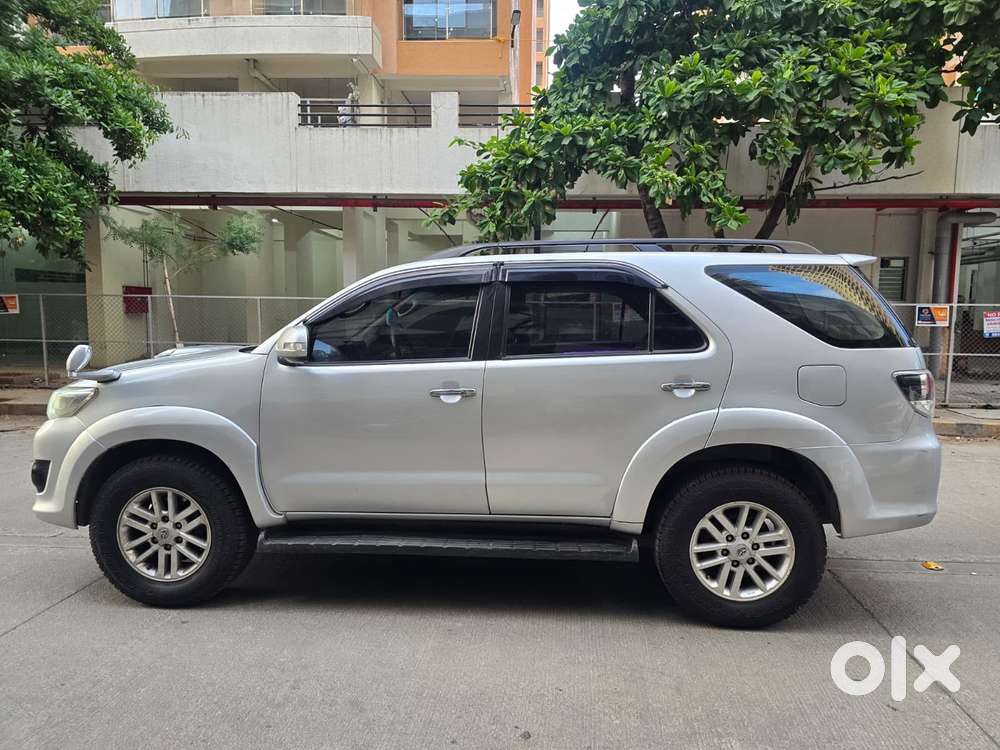 Toyota Fortuner 4x2 Manual, 2012, Diesel