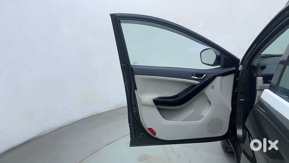Tata Nexon 1.2 Revotron Xz Plus, 2021, Petrol