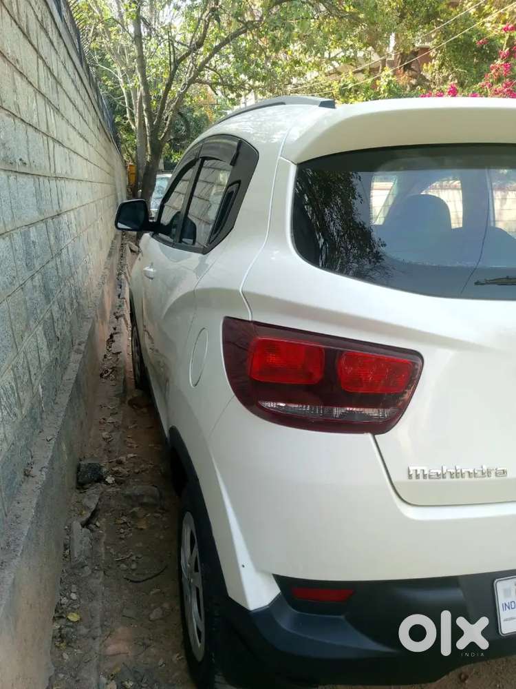 Traveling Abroad..mahindra Kuv100 Nxt 2017 Diesel In Good Condition