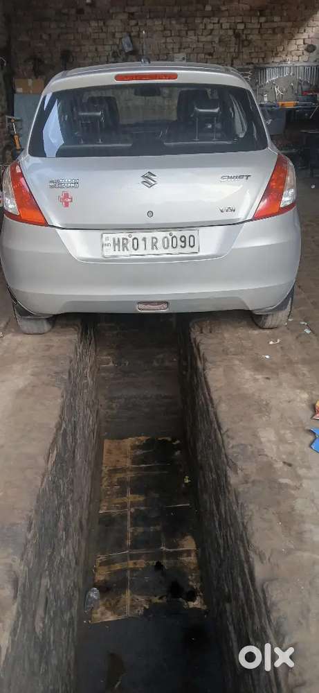 Maruti Suzuki Swift 2013 Diesel 90000 Km Driven