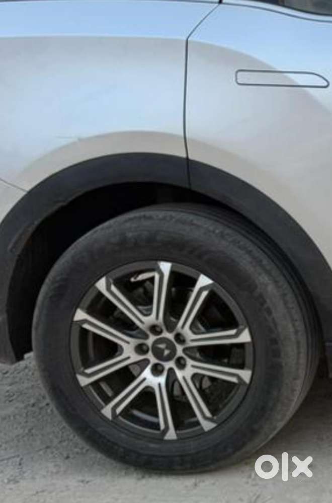 Mahindra Xuv700 2.2 Ax 7 Diesel Mt Luxury Pack Str, 2021, Diesel