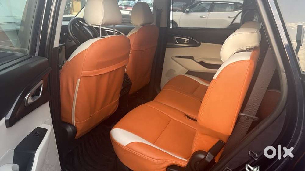 Variant Details:  * Model: Kia Carens Clavis * Trim/variant: Htk * Eng