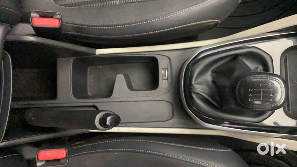 Kia Carens 1.5 Prestige Plus 7 Str Imt, 2022, Petrol