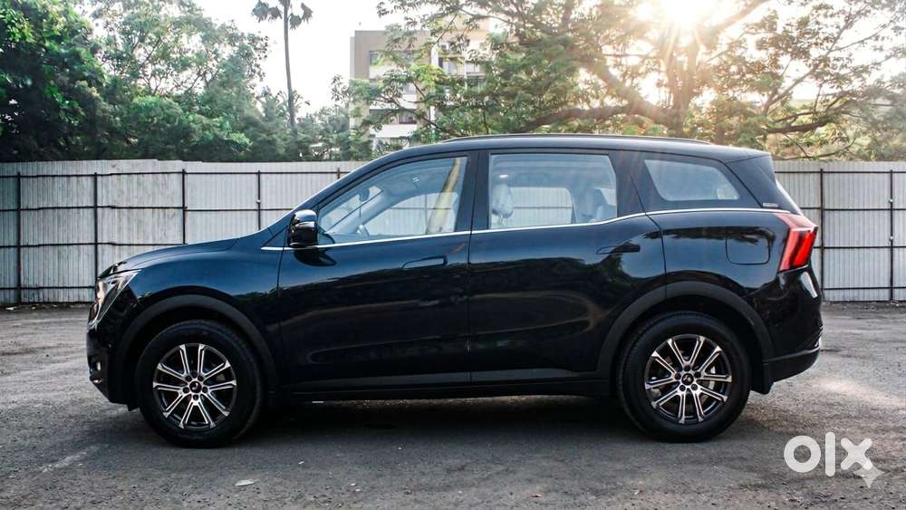 Mahindra Xuv700 2.0 Ax 7 Petrol At Luxury Pack Str, 2024, Petrol