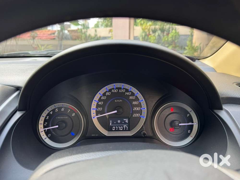Honda City 1.5 Smt (2013) – 77,077 Km  Pristine Condition