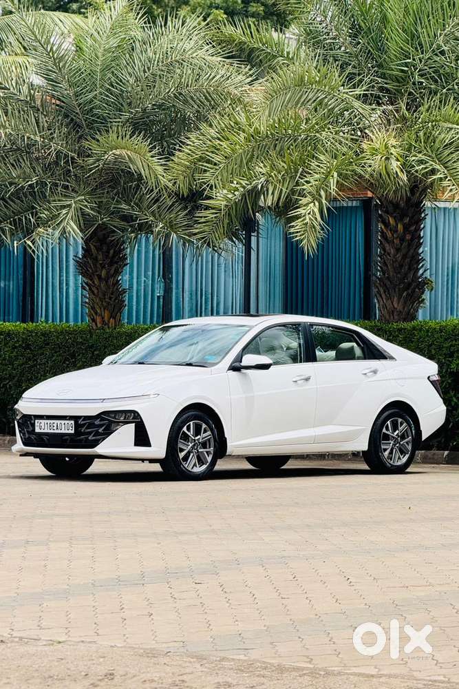 Hyundai Verna, 2023, Petrol