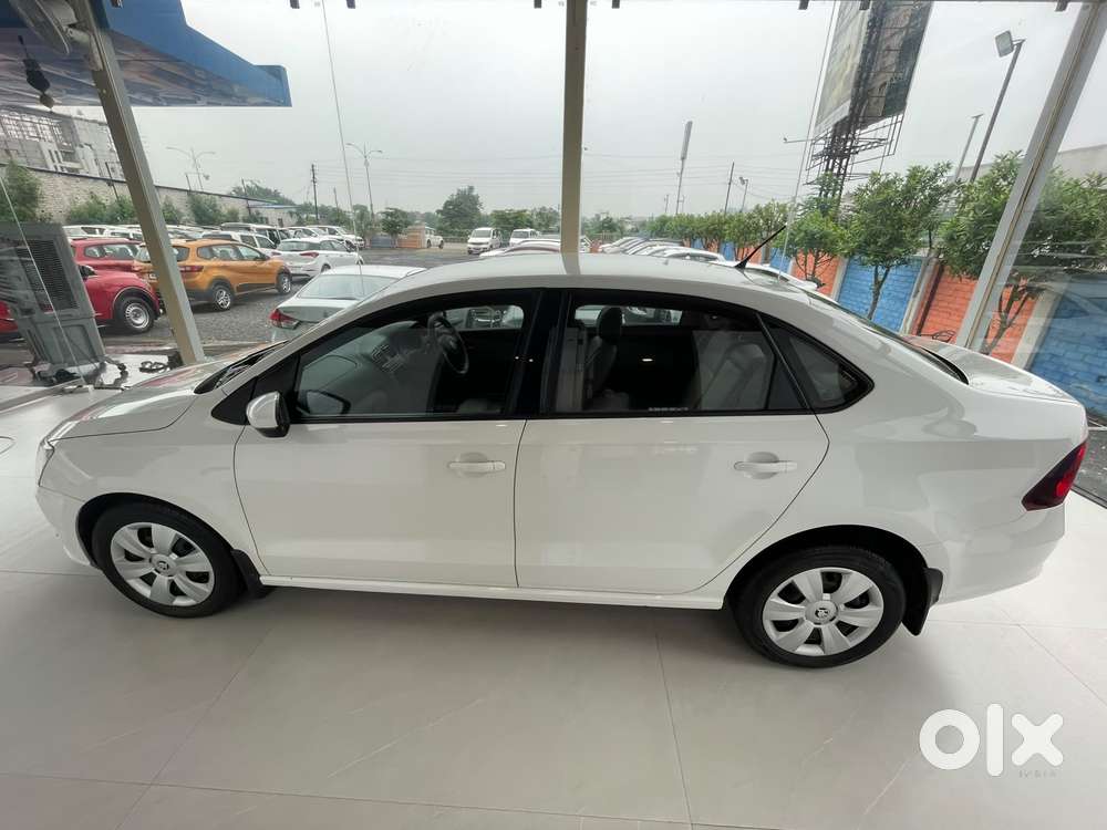 Skoda Rapid 1.0 Tsi Active, 2021, Petrol