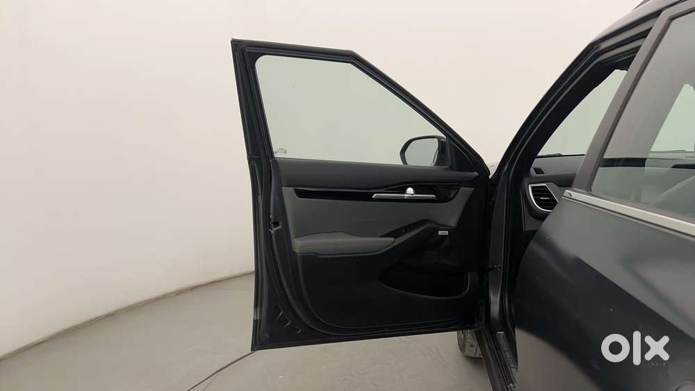 Kia Seltos 1.4 X-line Dct, 2023, Petrol