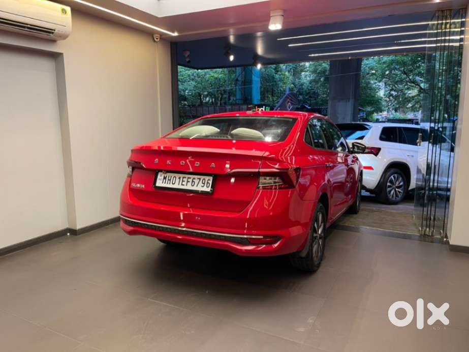 Skoda Slavia 1.0 Tsi Style At, 2023, Petrol