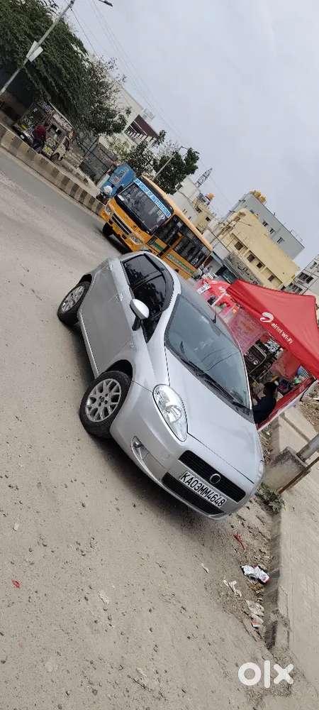 Fiat Grand Punto 2010 Petrol 98000 Km Driven