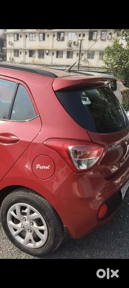 Hyundai Grand I10 2018 Cng & Petrol 70000 Km Driven