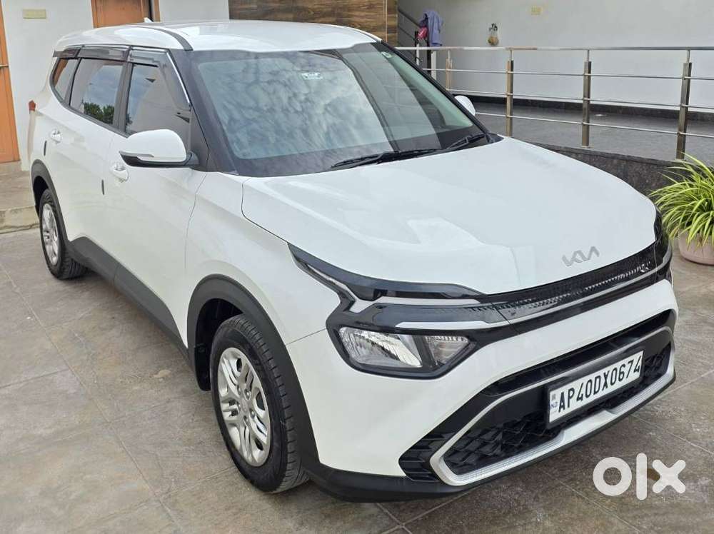 Kia Carens G 1.5 6mt Premium (o) 7-seater, 2024, Petrol