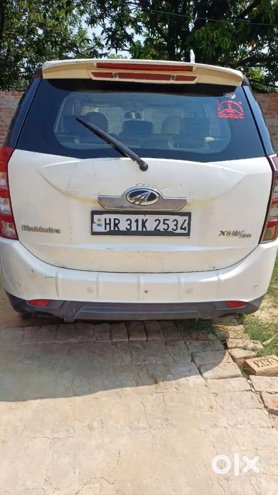 Mahindra Xuv500 2015