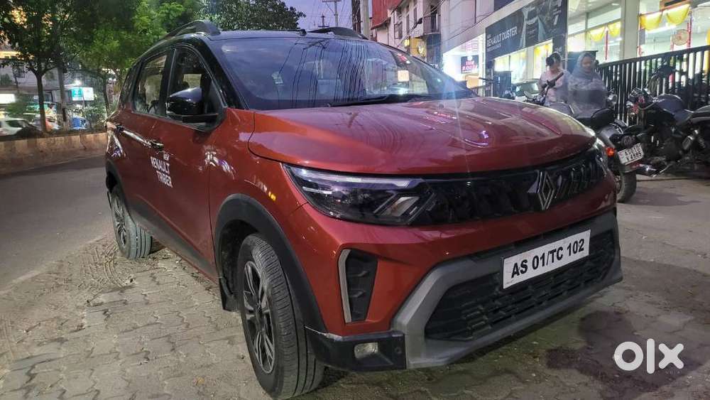 Renault Triber 1.0 Rxz Dual Tone, 2025, Petrol