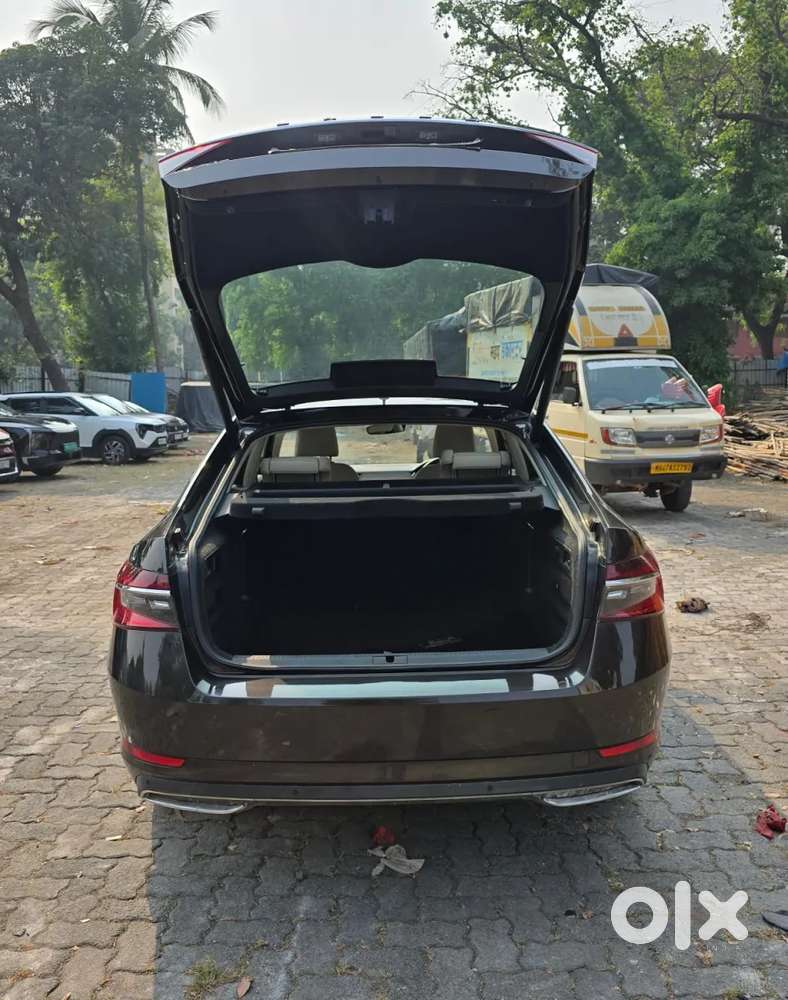 Skoda Superb 2.0 L&k Tsi At, 2021, Petrol