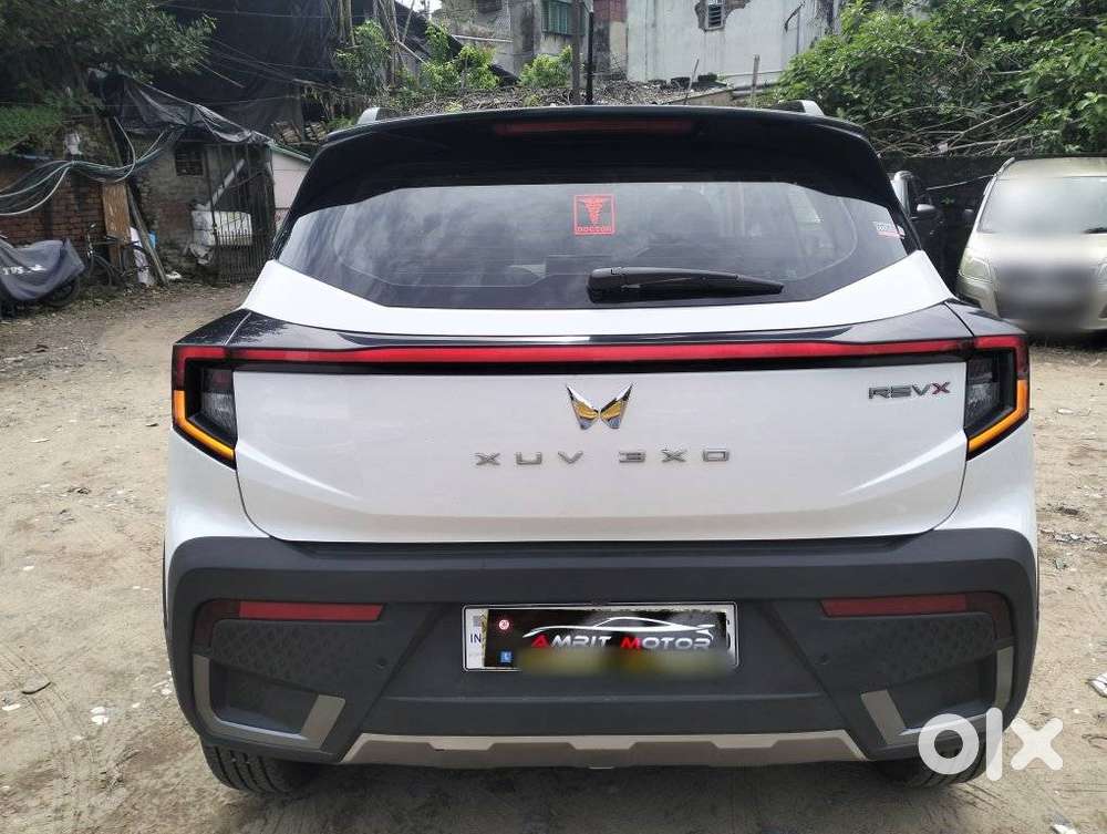 Mahindra Xuv 3xo Ax7l Petrol Mt, 2026, Petrol