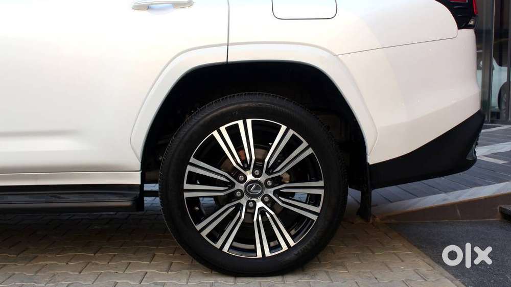 Lexus Lx 500d, 2025