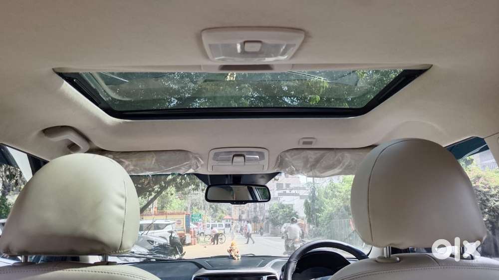 Mahindra Xuv300 W8 Option Diesel, 2022, Diesel