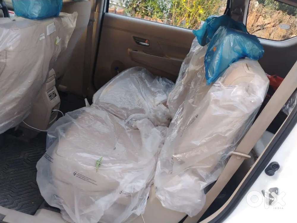 Maruti Suzuki Ertiga Vxi 2025