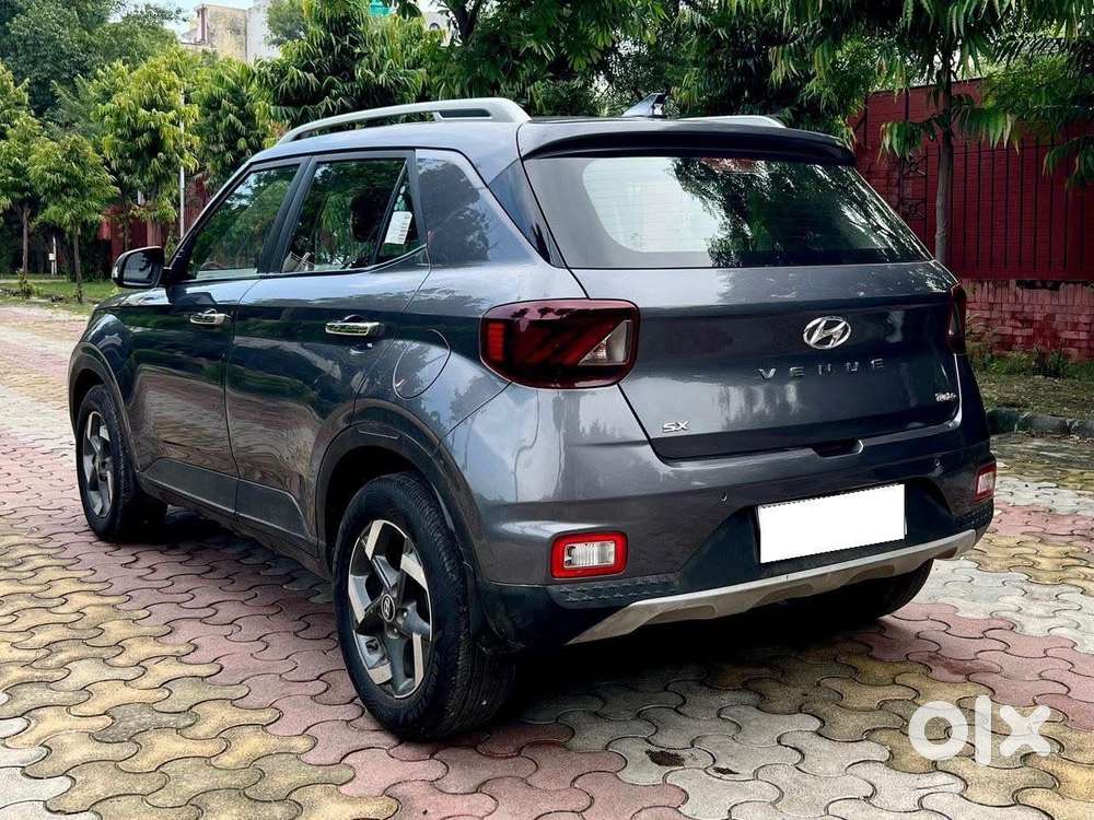 Hyundai Venue Sx Plus Turbo Dct, 2020, Petrol