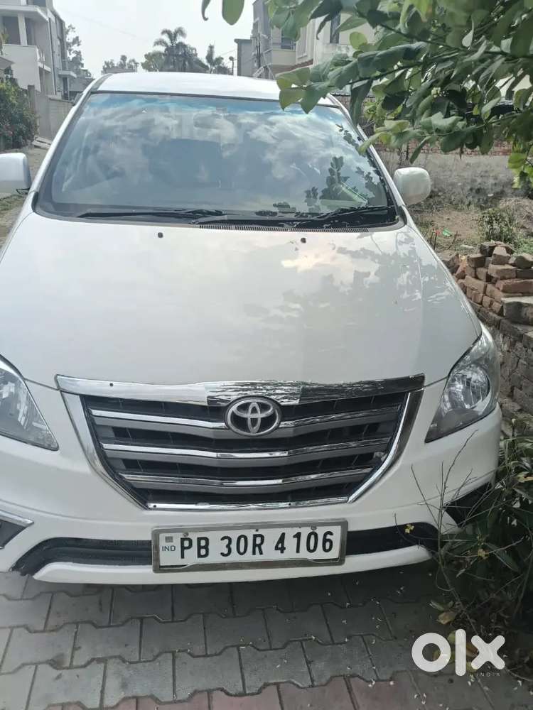 Toyota Innova 2010
