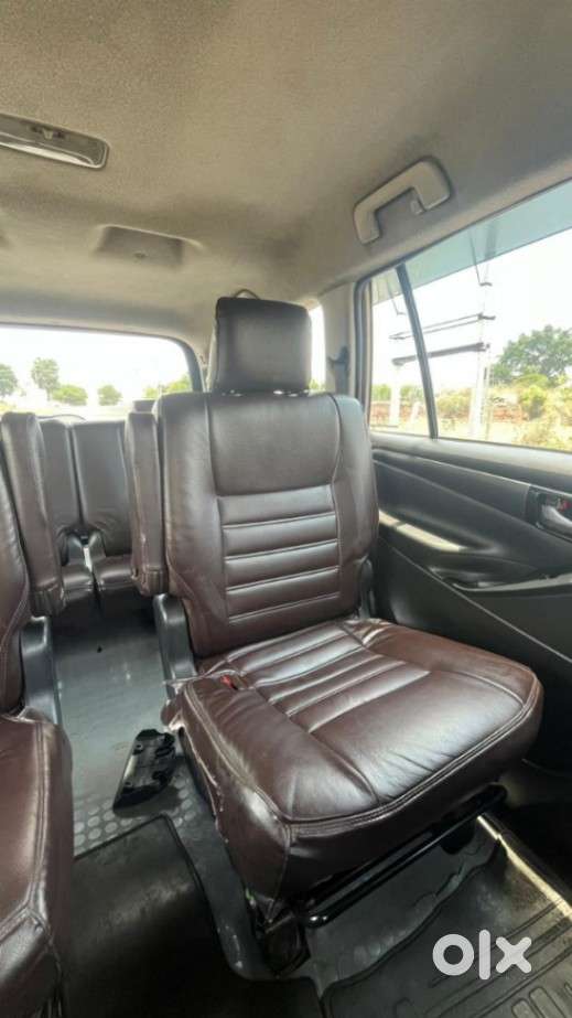 Toyota Innova Crysta 2.4 G Mt 8s, 2016, Diesel