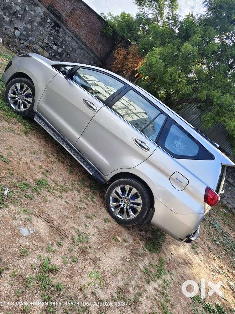 Toyota Innova Crysta 2.4 V 7 Str, 2018, Diesel
