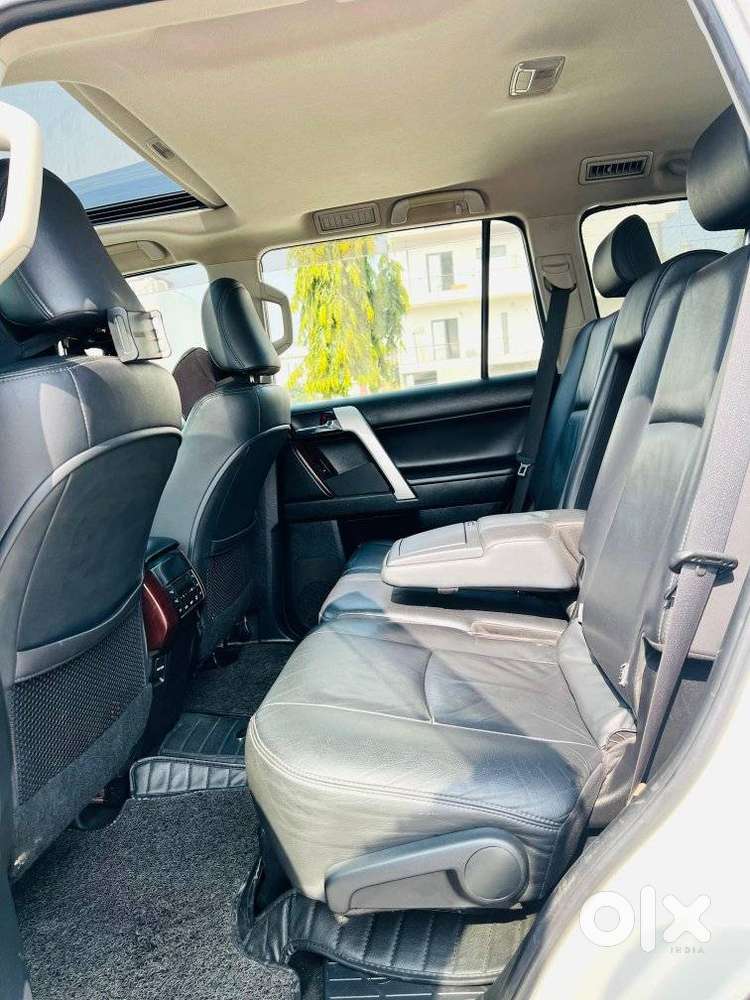 Toyota Land Cruiser Prado Vx L, 2015, Diesel