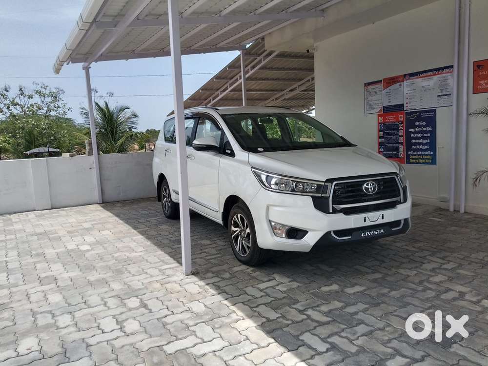 Toyota Innova Crysta 2026 Model Diesel 6000 Km Driven