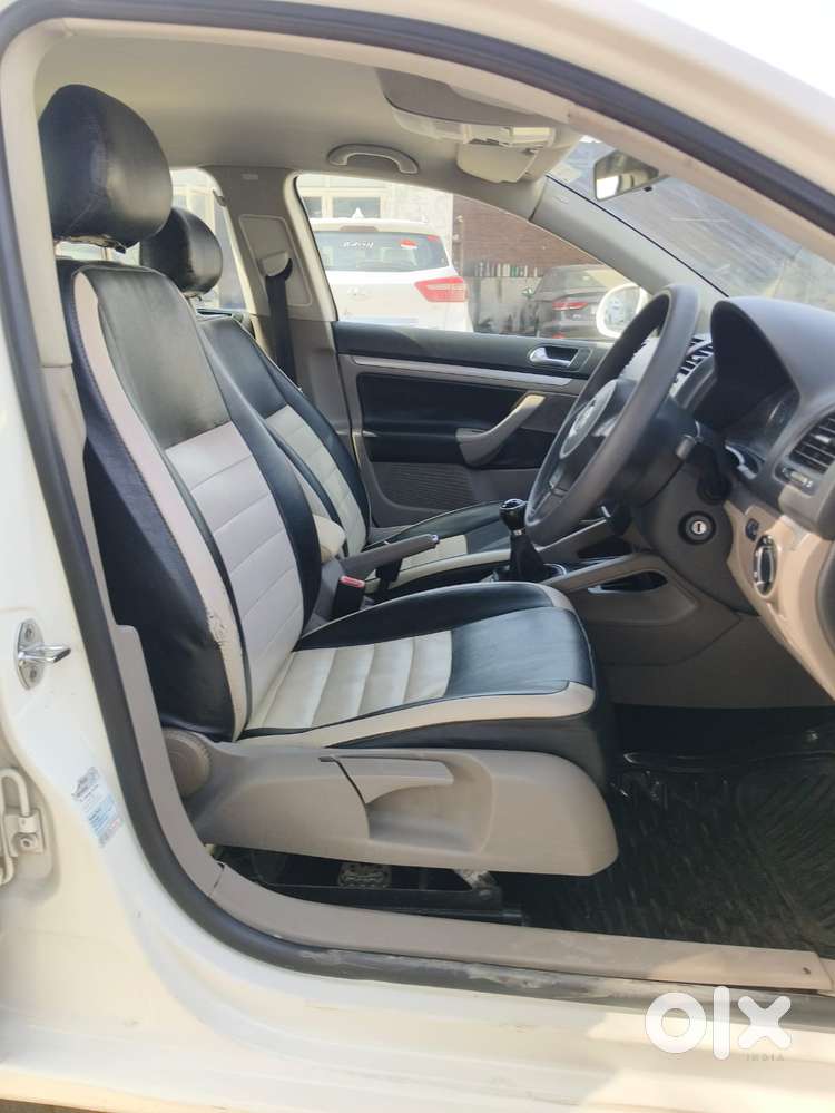 Volkswagen Jetta 1.6 Trendline, 2010, Petrol