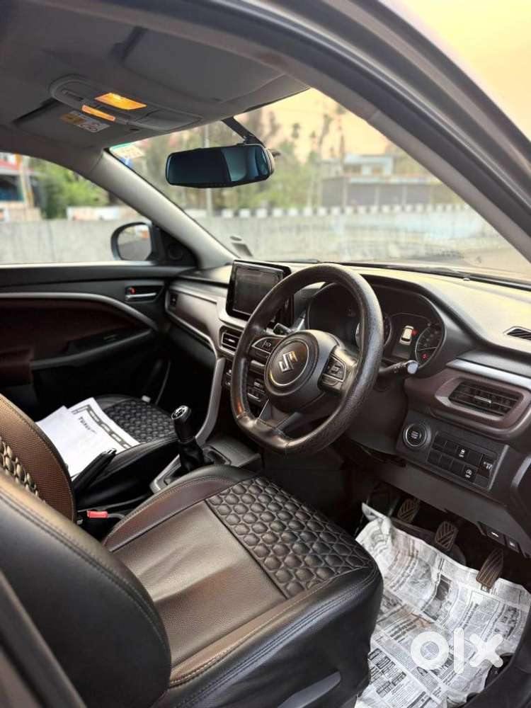 Maruti Suzuki Brezza 1.5 Zxi Smart Hybrid, 2023, Petrol