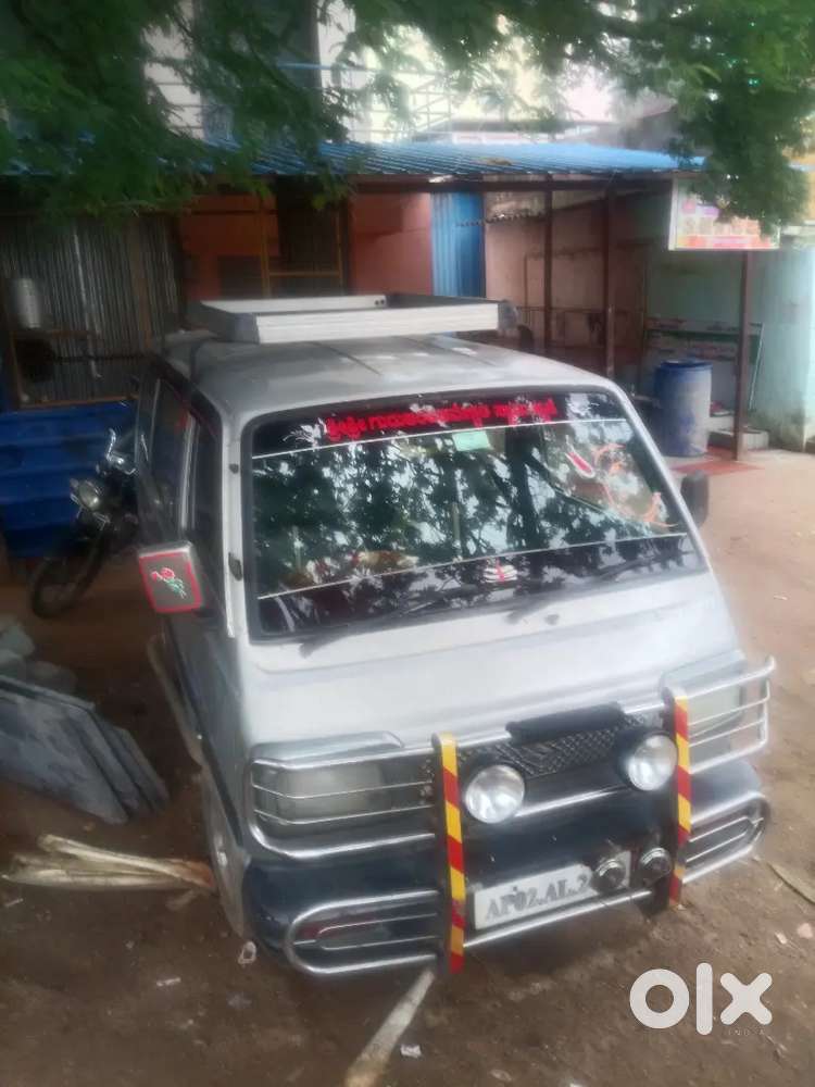 Maruti Suzuki Omni 5 STR 2011