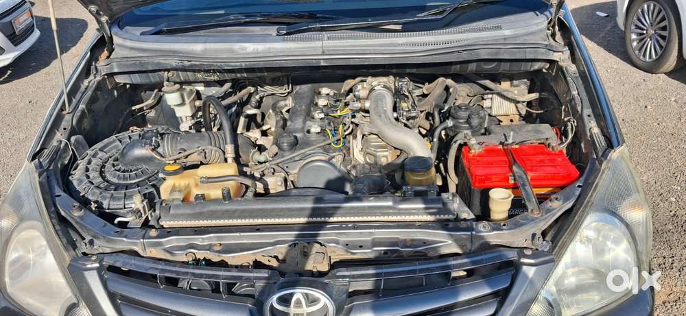 Toyota Innova 2.5 G (diesel) 8 Seater, 2010, Diesel