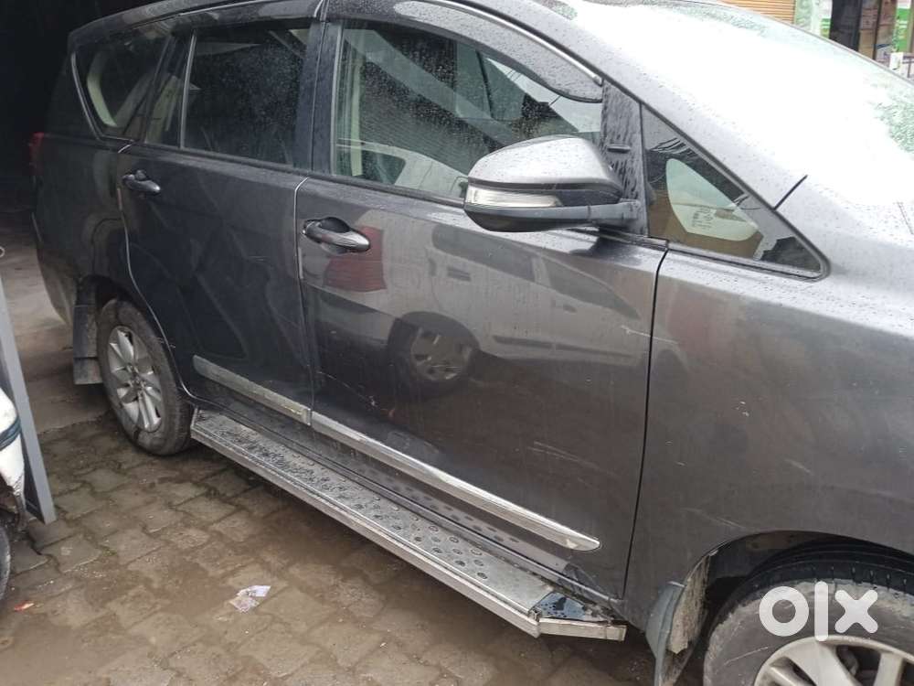 Toyota Innova Crysta 2017