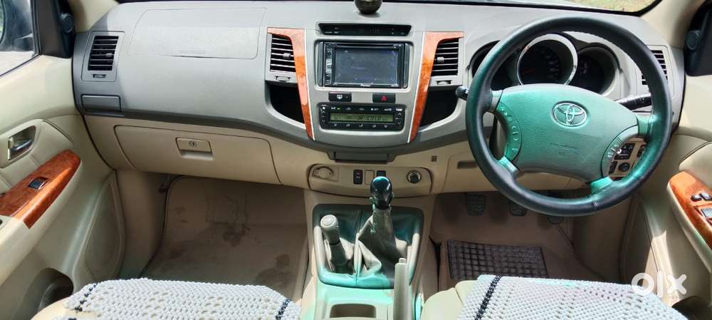 Toyota Fortuner 3.0 4x4 Manual, 2011, Diesel
