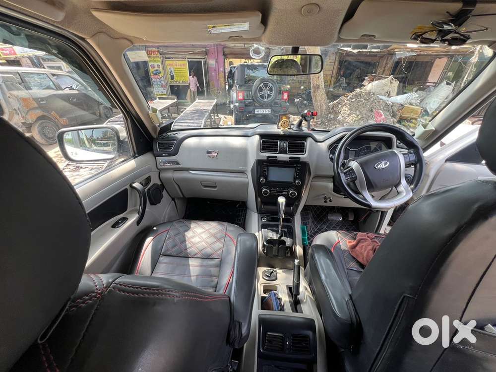 Mahindra Scorpio 4x4 Automatic Transmisson Diesel 2016 Model