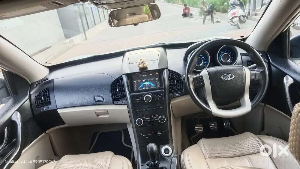 Mahindra Xuv500 2017 Diesel 32000 Km