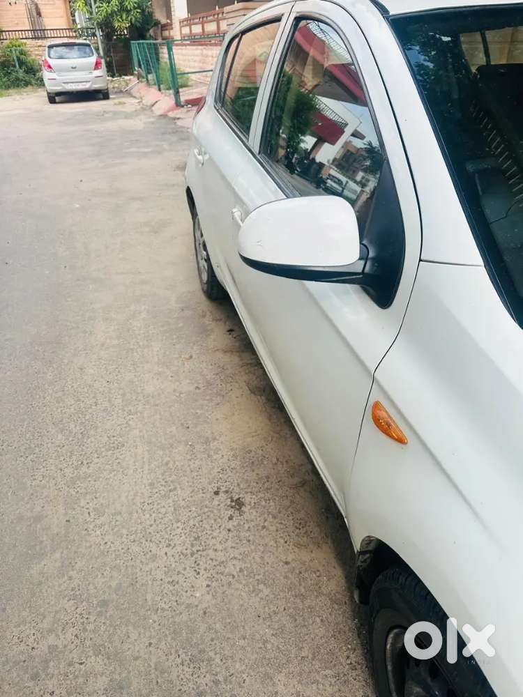 Hyundai I20 2011 Cng & Hybrids 155000 Km Driven