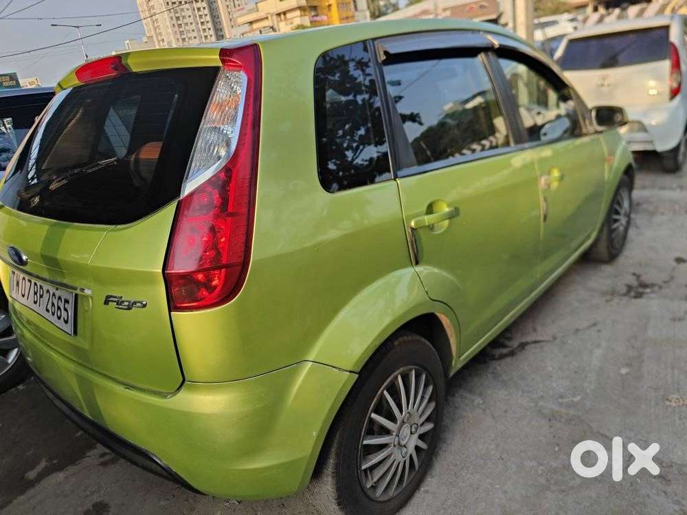 Ford Figo 2012-2015 Petrol Titanium, 2011, Petrol