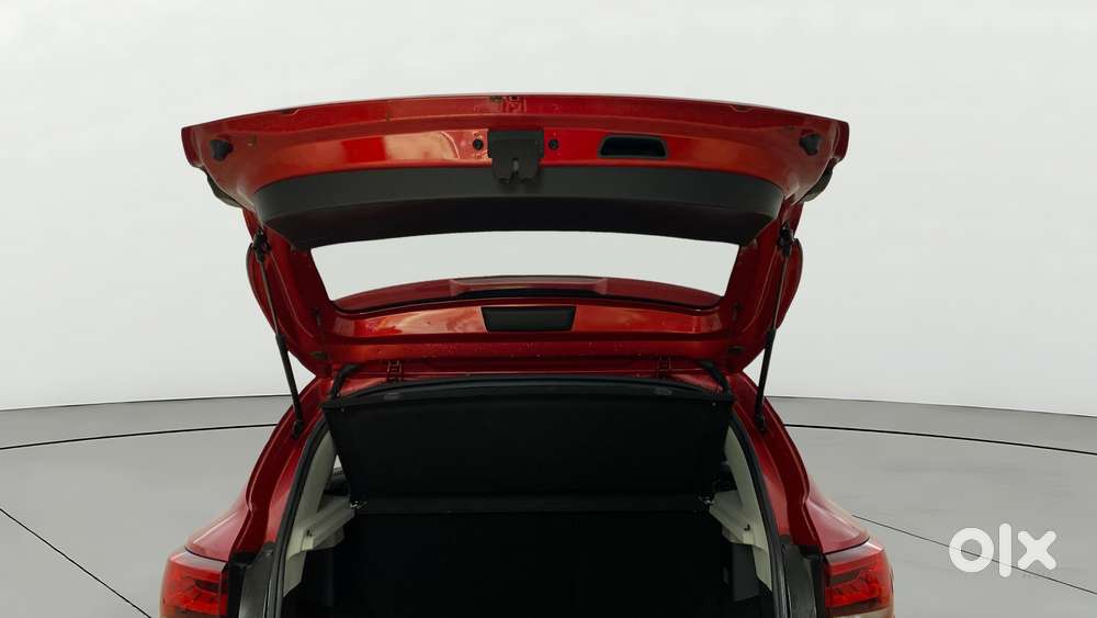 Mg Astor 1.5 Savvy Cvt S Red, 2021, Petrol